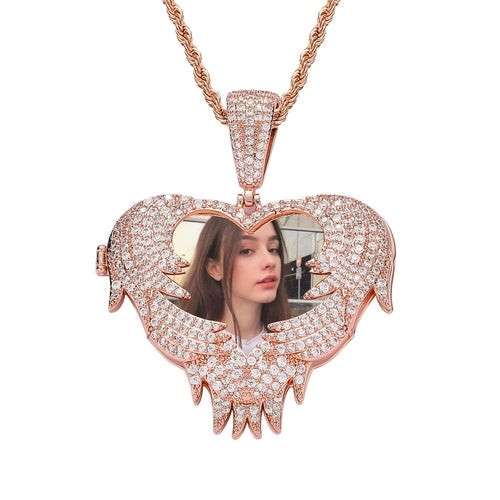 LoveShellâ„?â€?Custom Clamshell Heart Photo Pendant | Iced Out Zircon