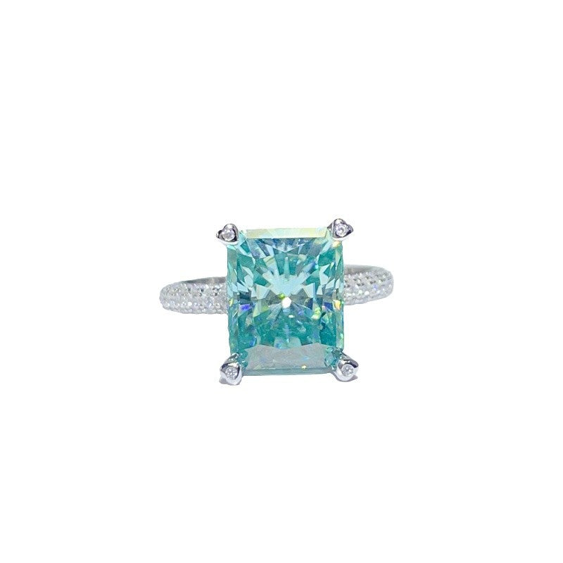 LuxeJewelsâ„?â€?ParaGreen Royal â€?5K Moissanite Signature Ring