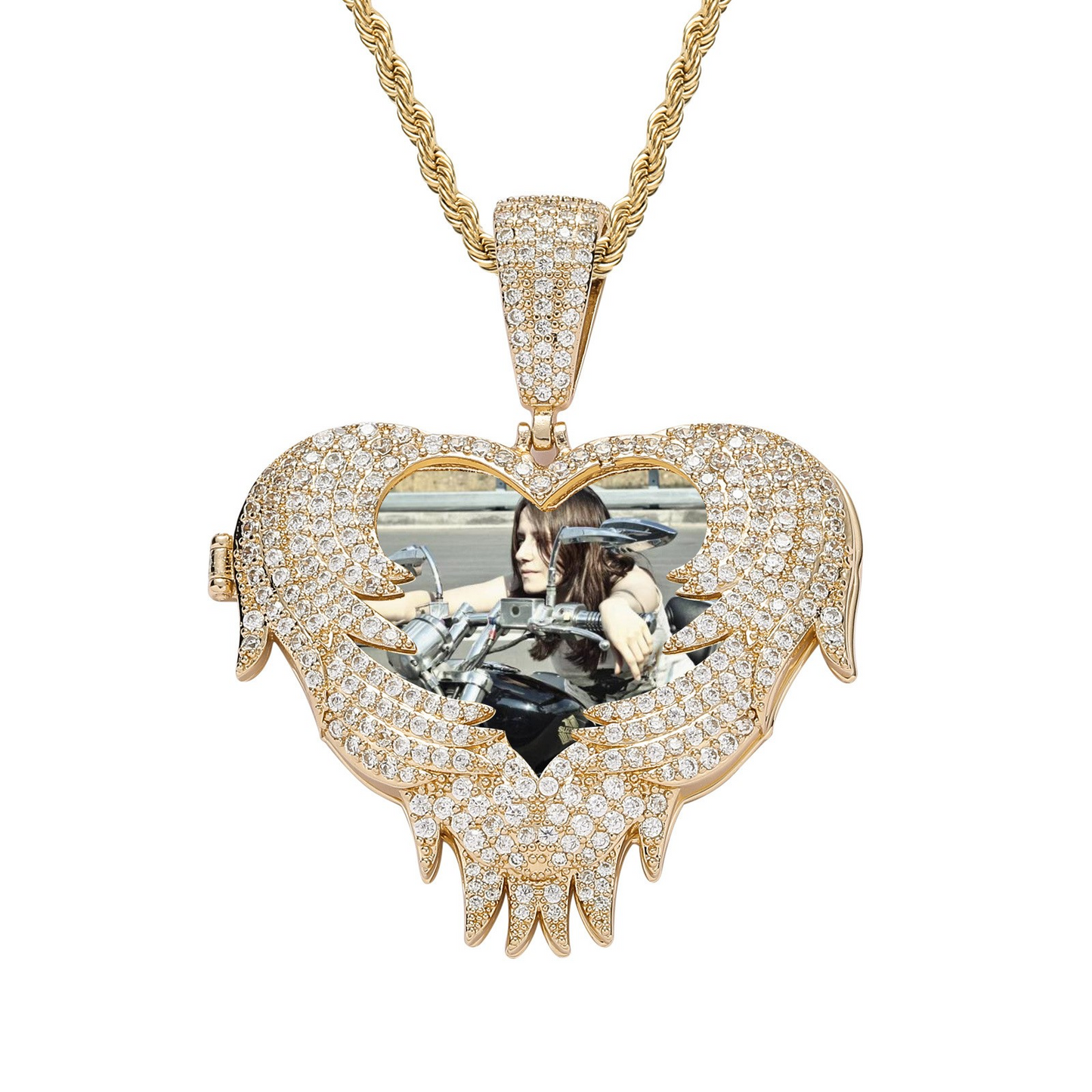 LoveShellâ„?â€?Custom Clamshell Heart Photo Pendant | Iced Out Zircon